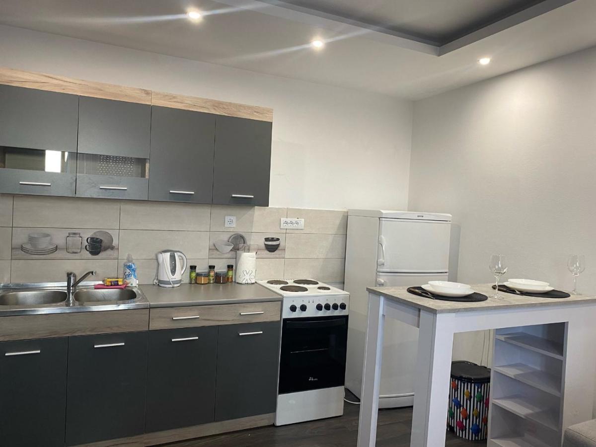 Apartman Mici Nis Exterior photo